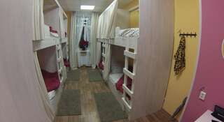 Хостел Gabzov Астрахань Кровать в общем 8-местном номере для женщин-4